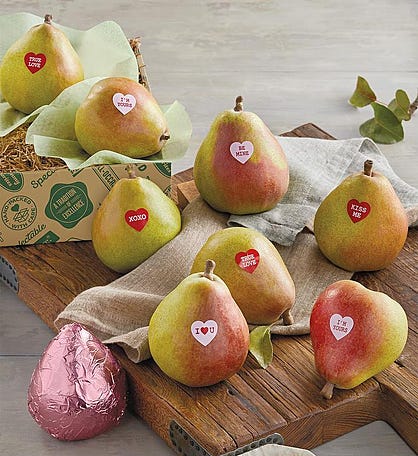Valentine&#39;s Day Pears Gift Box